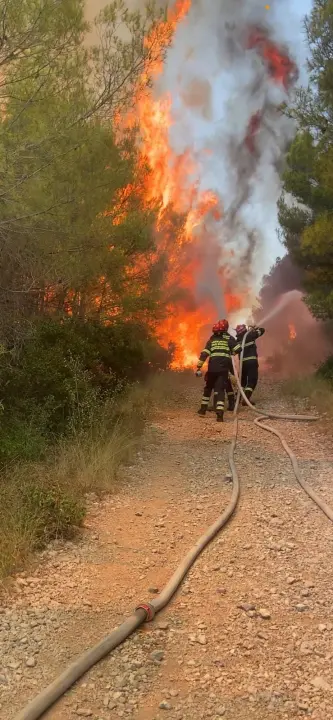 Oni su naši heroji: Evo koje teške poslove rade hrvatski vatrogasci