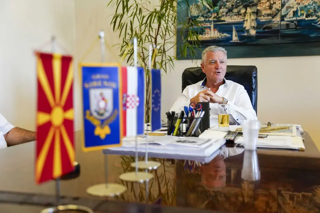Sudionici 5. Dana makedonske kulture na primanju kod gradonačelnika Burića