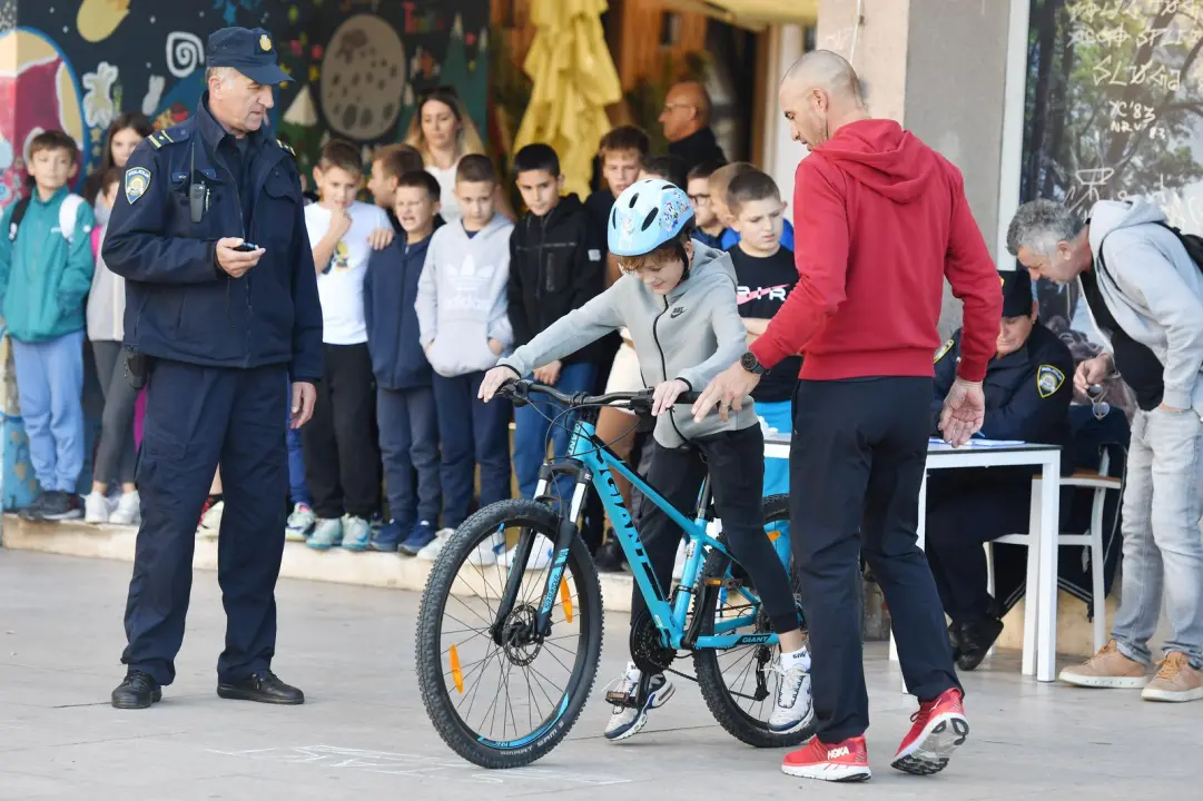 'Nije važan broj kotača, misli na vozila i vozača': Ispred Županije obilježen Nacionalni dan sigurnosti cestovnog prometa