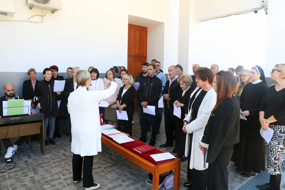 Biskup Rogić predvodio misu na gradskom groblju Kvanj
