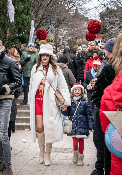 Tradicionalni koncert Fenixa: Šibenčanima bura ne ometa zabavu
