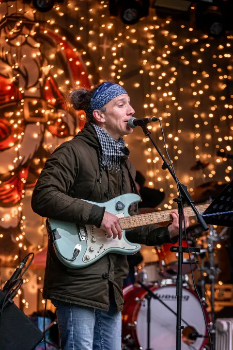 Tradicionalni koncert Fenixa: Šibenčanima bura ne ometa zabavu