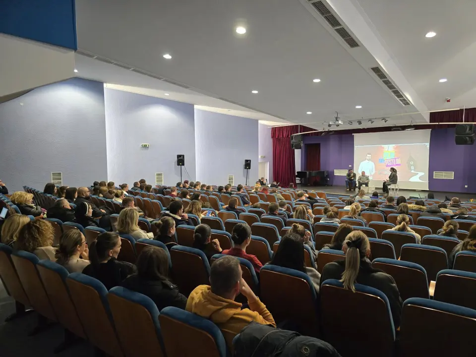 Katolička akademija u Šibeniku