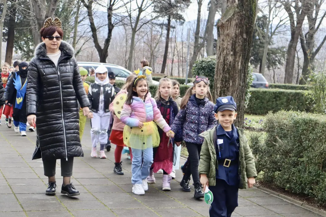 Kninske maškare preuzele ključeve grada 