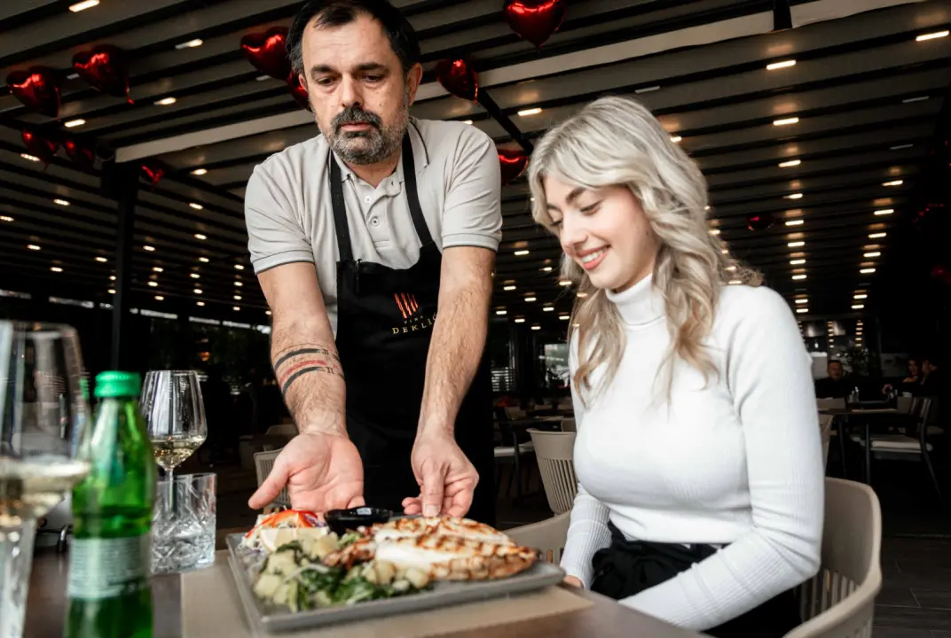 FOTO U Šarmu u Vodicama Dan žena slave tri dana, zaigrajte atraktivnu nagradnu igru!