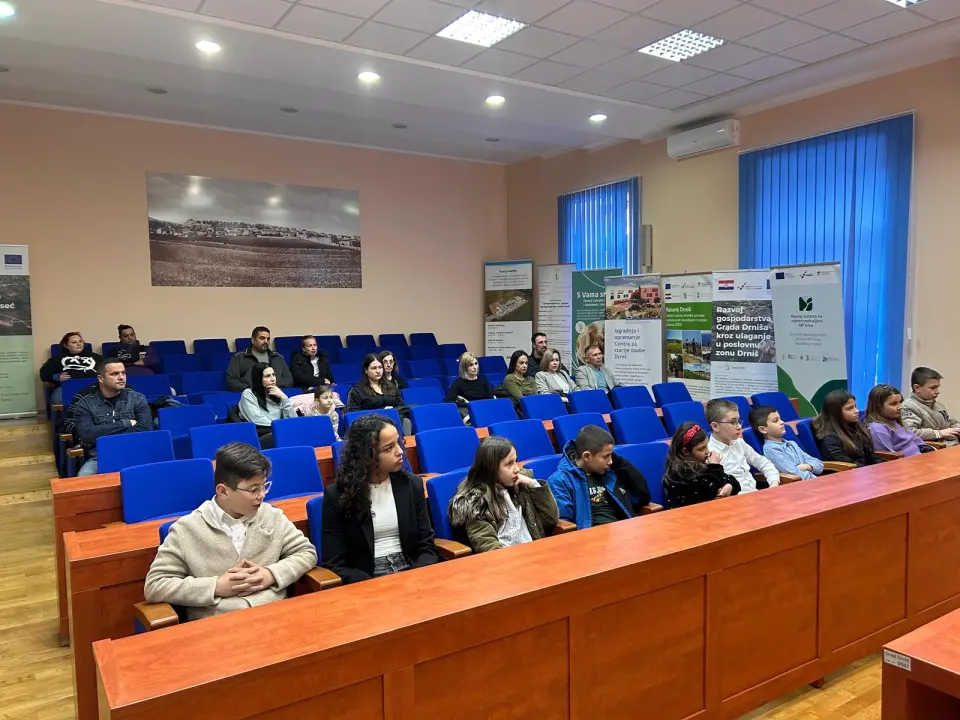 Mladi drniški sportaši primili priznanja
