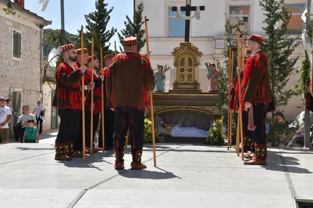 Mirlovićke žudije na festivalu u Opuzenu