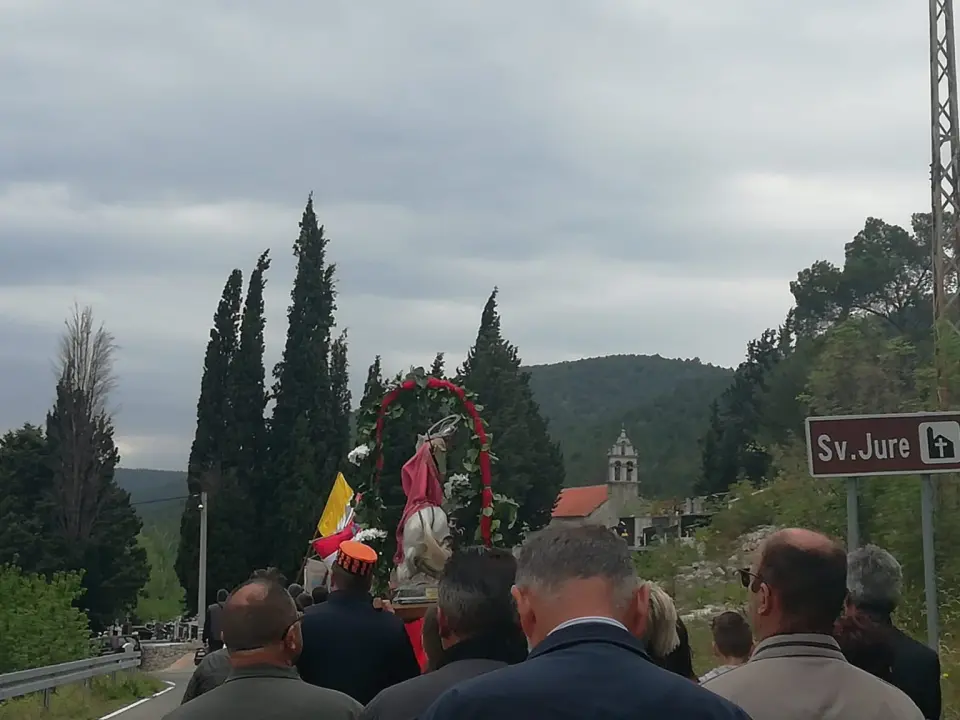 Blagdan sv. Jure u Rupama: Priča o jednoj crkvi i običaju kroz objektiv prošlosti