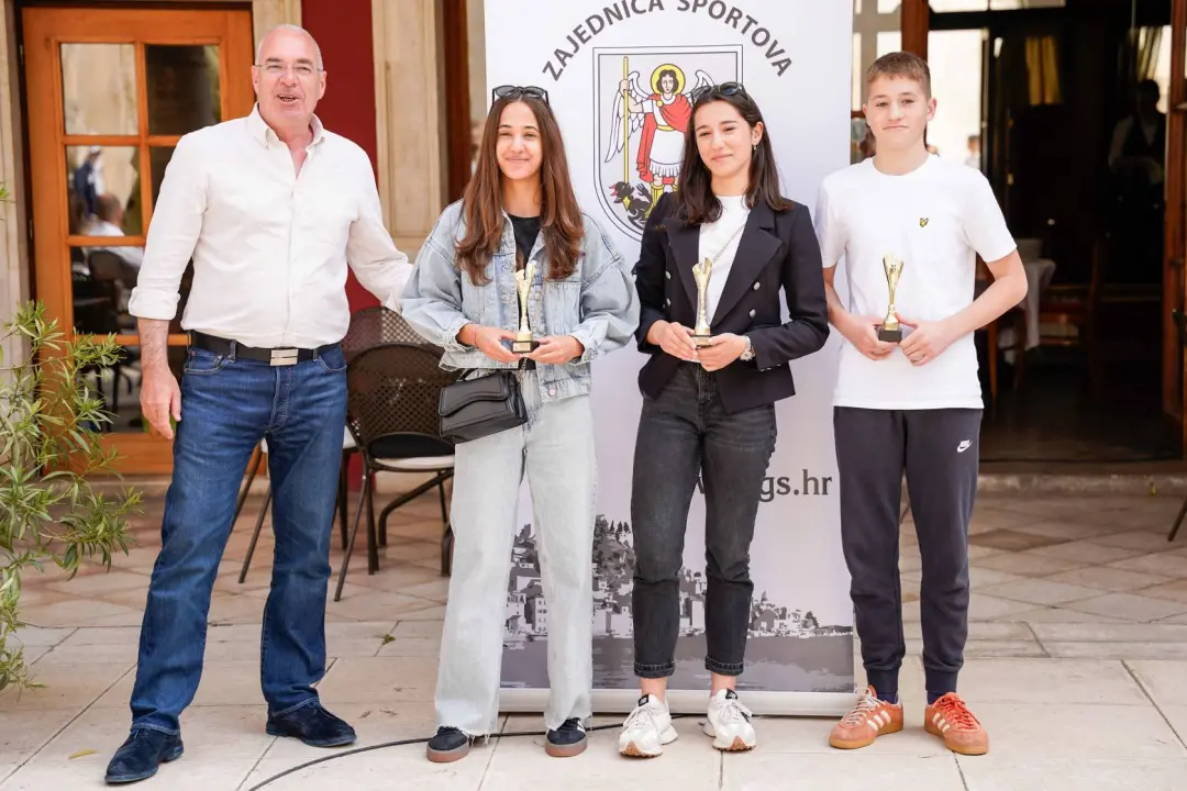 Mladi šibenski sportaši dobili priznanja i nagrade za uspjehe na nedavnim natjecanjima