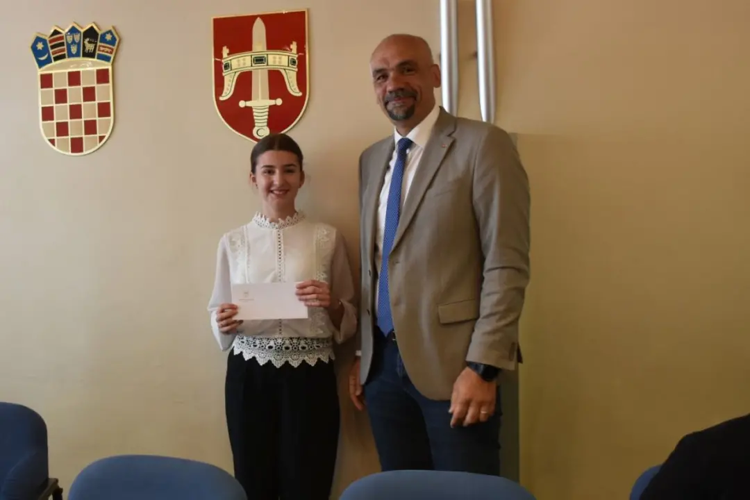 Najuspješniji učenici na prijemu kod župana: ‘Budite ponosni na sebe kao što smo mi ponosni na vas’
