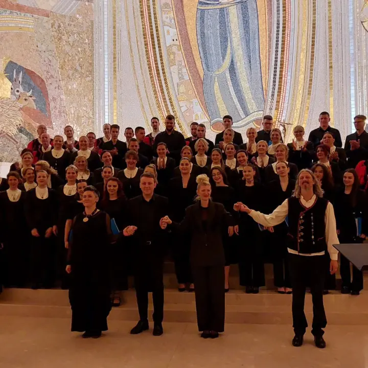 Članovi šibenskog 'Kola' održali koncert u Mostaru