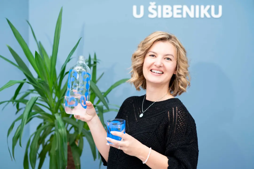 FOTO Voda Malih Divova ulazi u javne institucije 