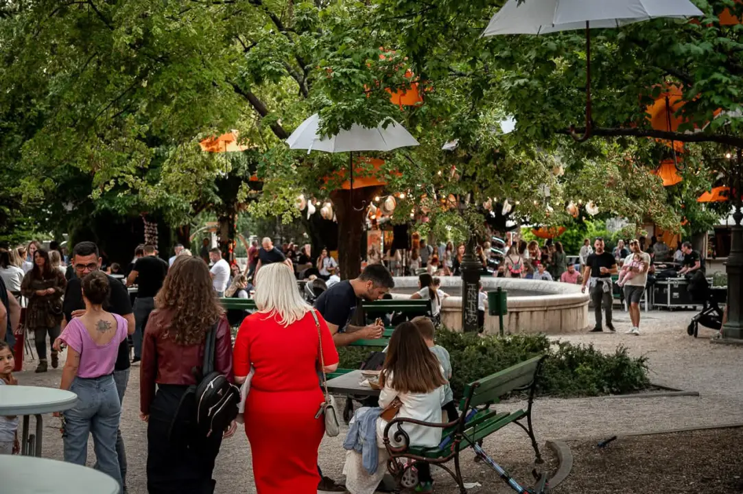 Otvoren Šibenik Spring festival: Peco rasplesao pun Perivoj Roberta Visianija