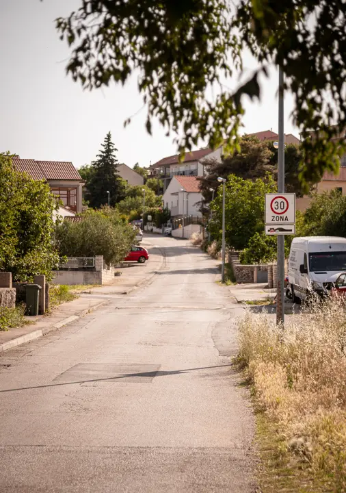 FOTO Ulica ugodna za život: Putem Jurasa i dalje dominira ogromni Tuđmanov kip