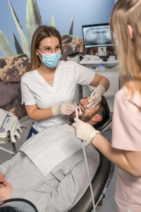 FOTO Uz Dental centar Dubravica vaš osmijeh je u sigurnim rukama! 