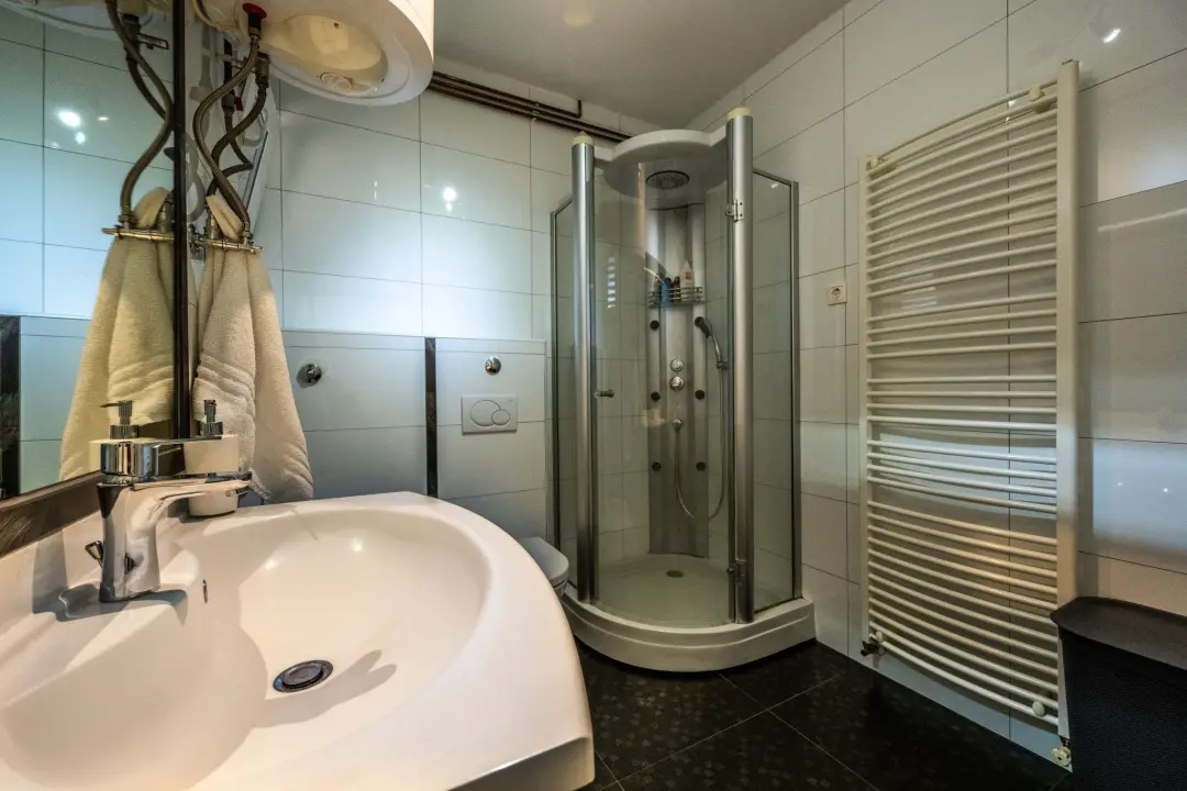 FOTO Izvrsna prilika: Prodaje se apartmanska kuća na vrhunskoj lokaciji