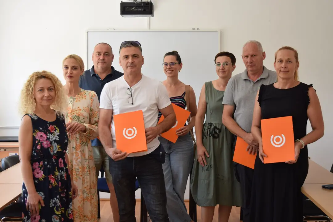 Obukom za ekološke pčelare NP Krka i POU Knin potiču ekološku proizvodnju