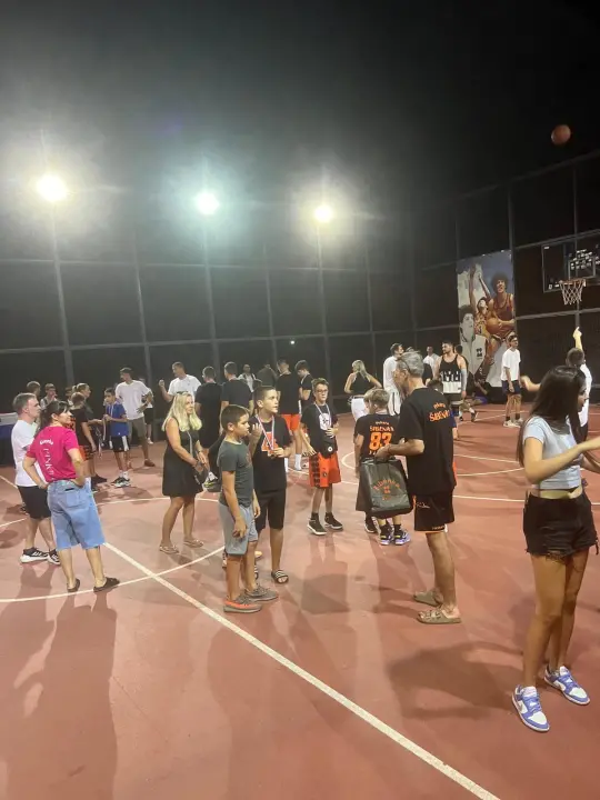 Večernji basket, modna revija i druženje: 'Mozart kup' u čast Draženu Petroviću okupio sve generacije