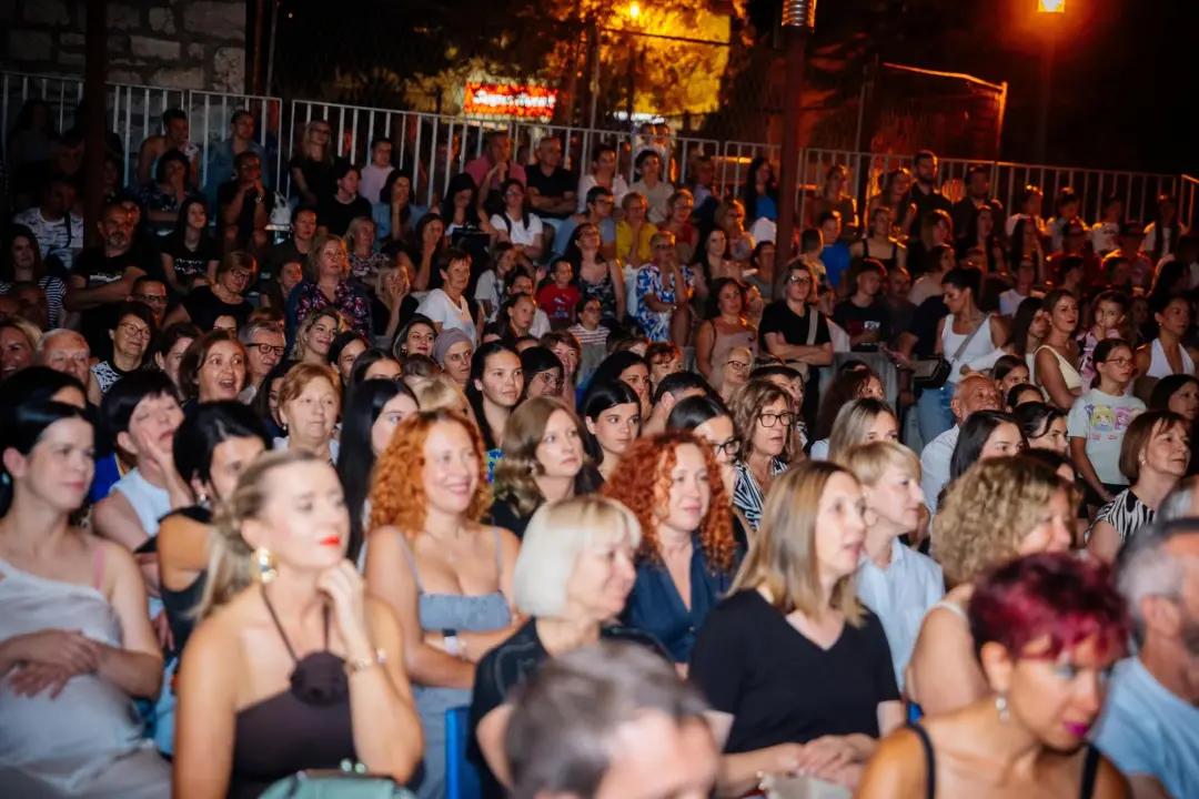 Svečano otvoren GOODfest u Drnišu: Kazalište, glazba i kultura ponovno u središtu grada