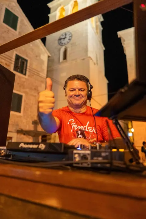 Spektakularna vodička fešta oduševila tisuće posjetitelja