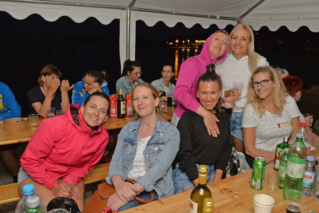 Održana ženska veslačka regata u Betini: Pogledajte koje su ekipe bile najbolje