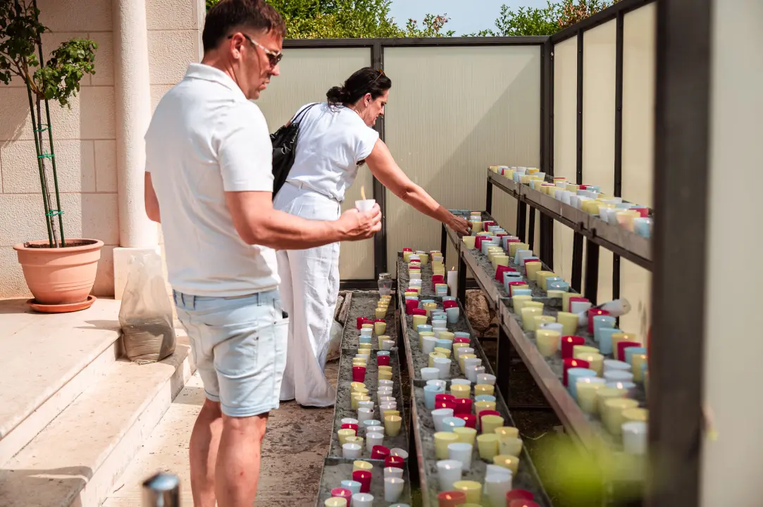 FOTO Blagdan Velike Gospe u Vrpolju: Brojni vjernici okupili su se jutros na svečanom misnom slavlju