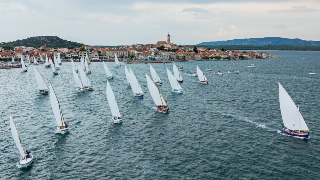 Ilka prva u cilj u Betini: Gajeta Vice Jušića slavila na 23. Regati za dušu i tilo