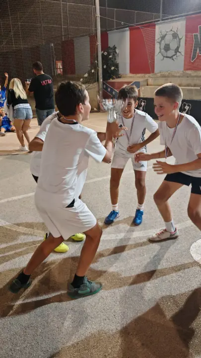 FOTO Konobi Kalebić pripao kultni jezeranski malonogometni turnir 'Martinela'