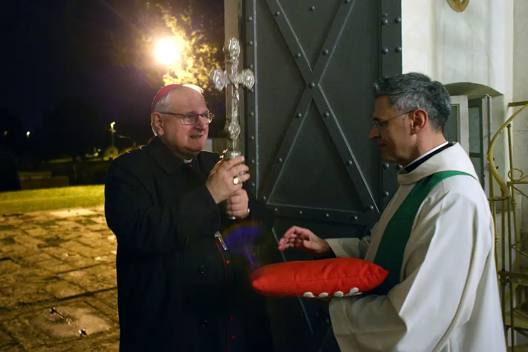 Šibenski biskup Tomislav Rogić u sklopu pastirskog pohoda posjetio župe Jadrtovac i Vrpolje